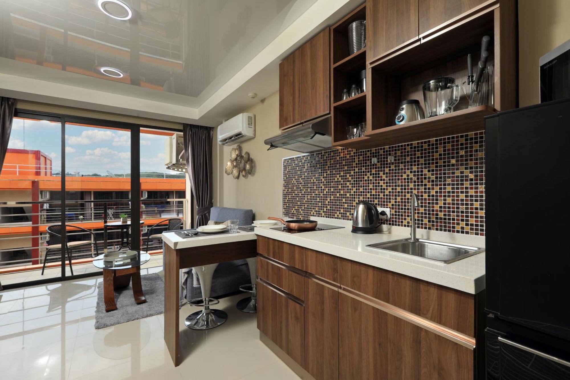 Apartment Naiharn Sea By Capital Pro