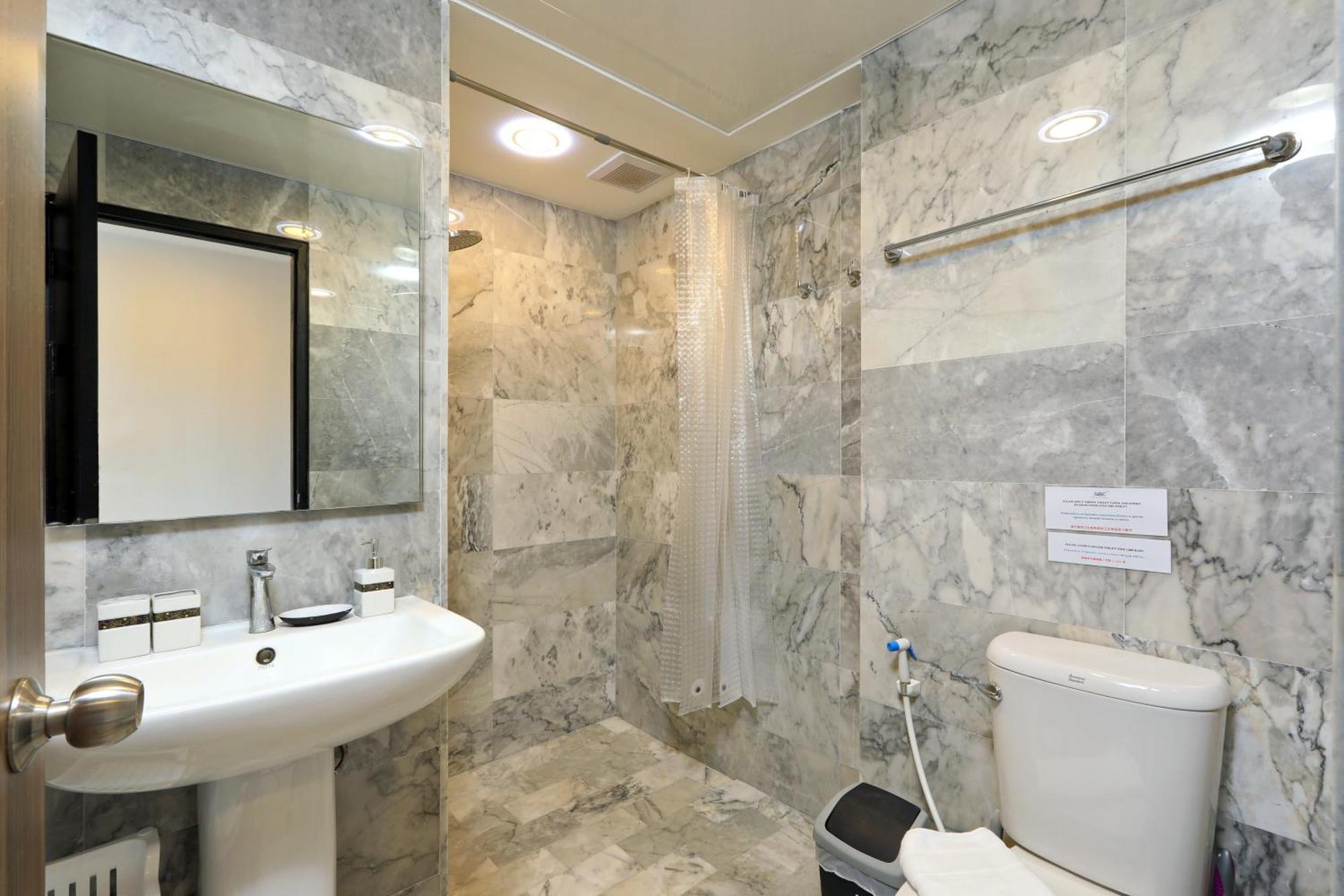 Naiharn Sea By Capital Pro * Phuket
